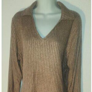I AM stylish V-neck Rayon top, brown in size Large
